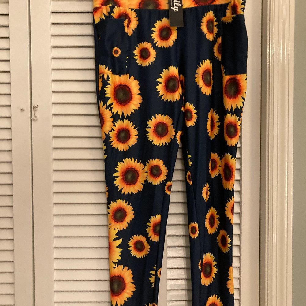 Lily Sunflower Leggings Brand New with Tags! L/XL